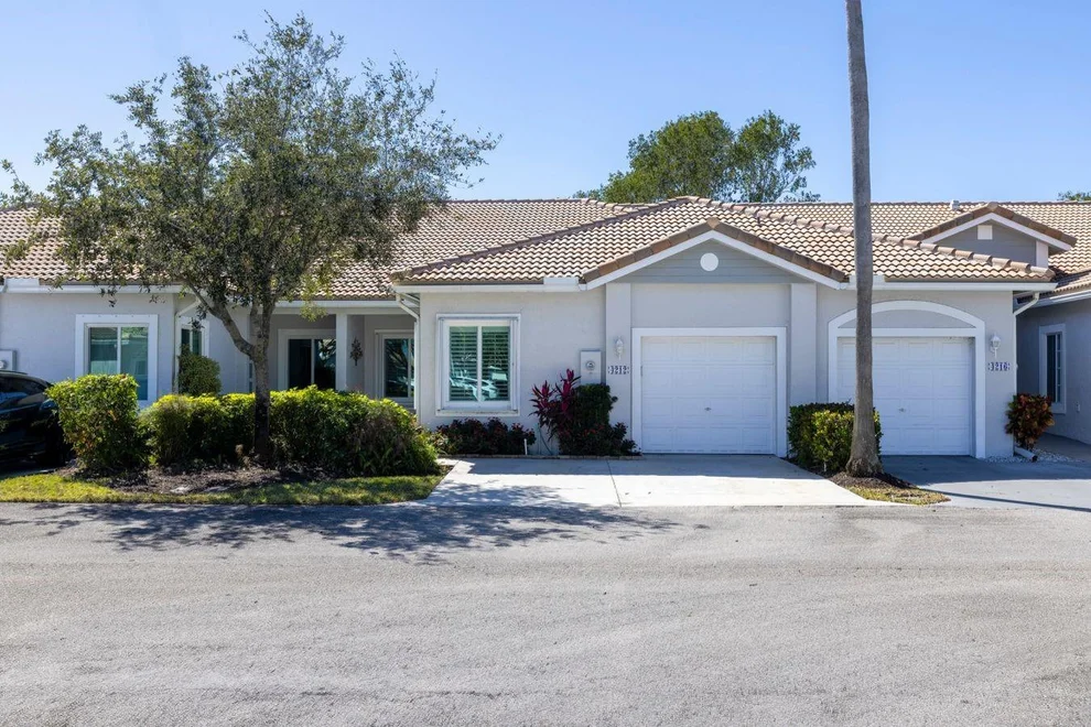 Unit for sale at 4212 SW 11th Street, Deerfield Beach, FL 33442