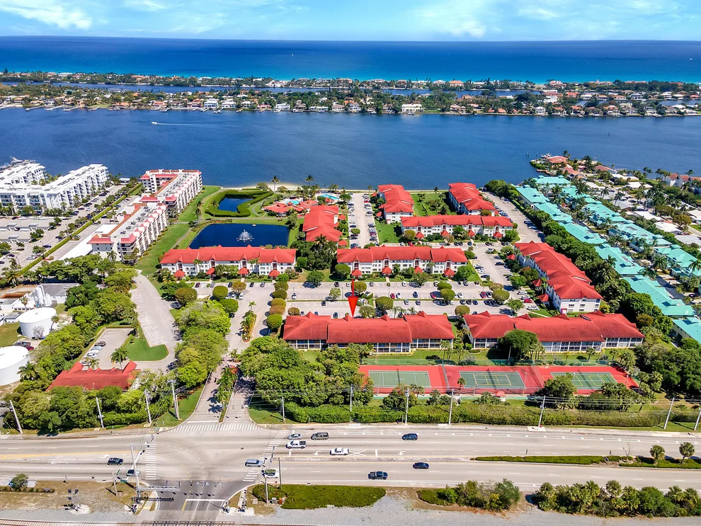 Unit for sale at 103 Half Moon E2 Circle, Hypoluxo, FL 33462