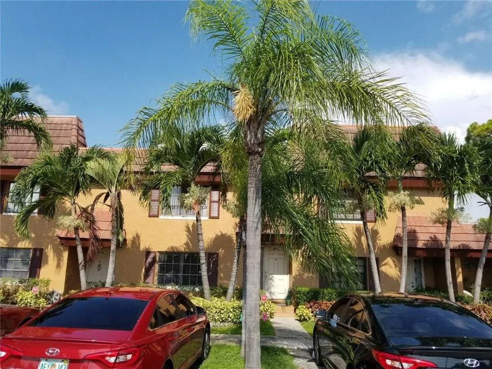 Unit for sale at 4541 NW 9th Avenue, Pompano Beach, FL 33064