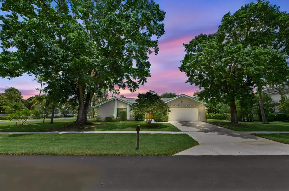 Unit for sale at 12373 Sawgrass Court, Wellington, FL 33414