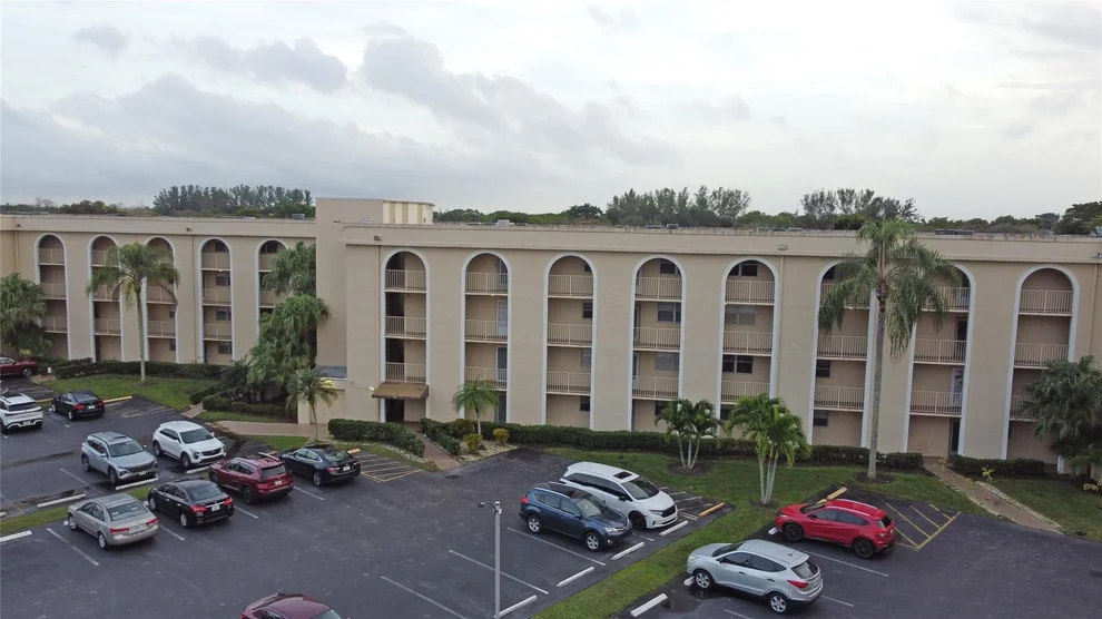 Unit for sale at 3231 Holiday Springs Boulevard, Margate, FL 33063