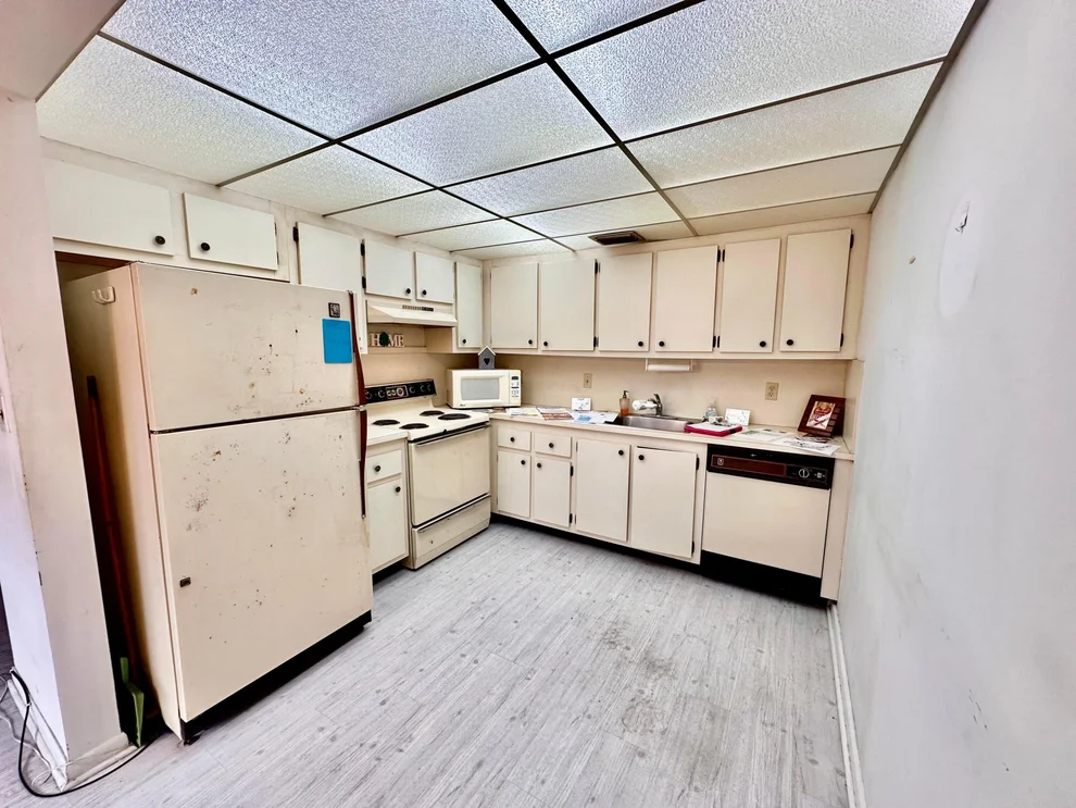 Unit for sale at 1902 Bermuda Circle, Coconut Creek, FL 33066