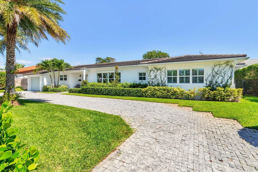 Unit for sale at 215 Cortez Road, West Palm Beach, FL 33405