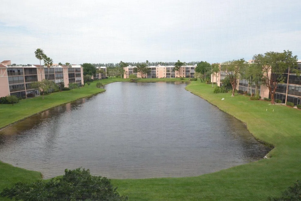 Unit for sale at 14460 Strathmore Lane, Delray Beach, FL 33484
