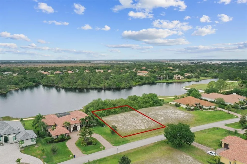 Unit for sale at 1004 SW Squire Johns Ln Lane, Palm City, FL 34990