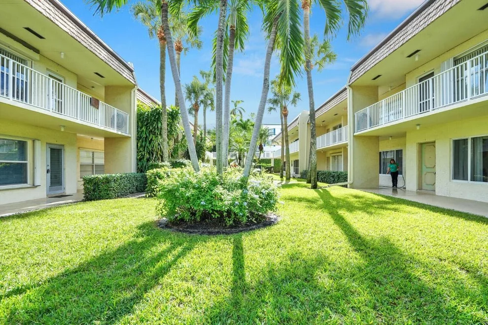 Unit for sale at 632 Snug Harbor Drive, Boynton Beach, FL 33435