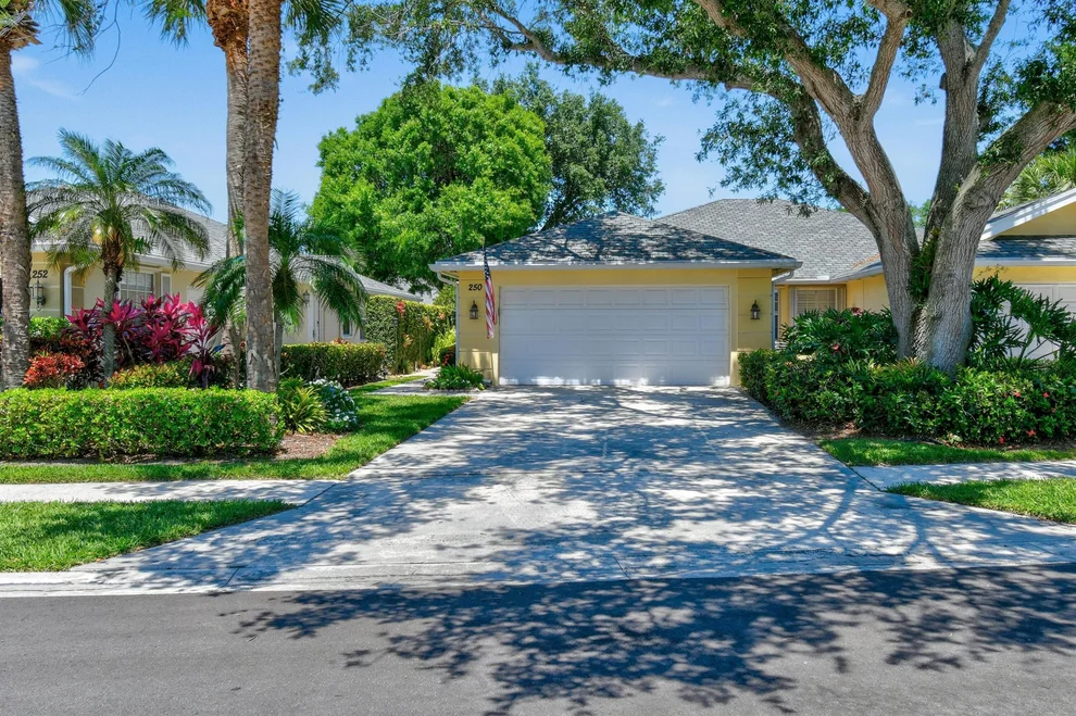 Unit for sale at 250 Brier Circle, Jupiter, FL 33458