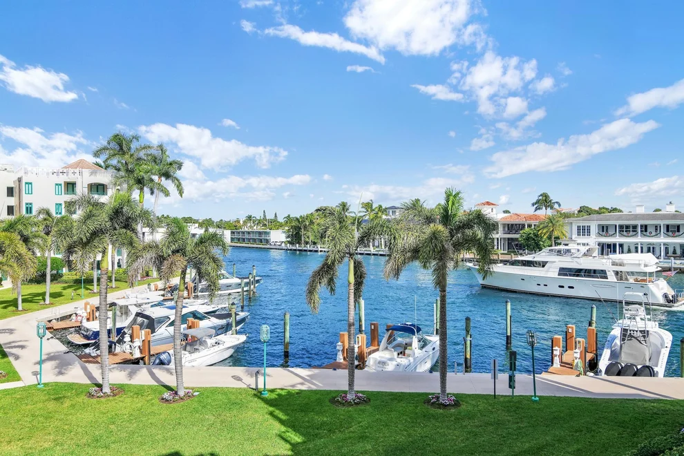 Unit for sale at 120 SE 5th Avenue, Boca Raton, FL 33432