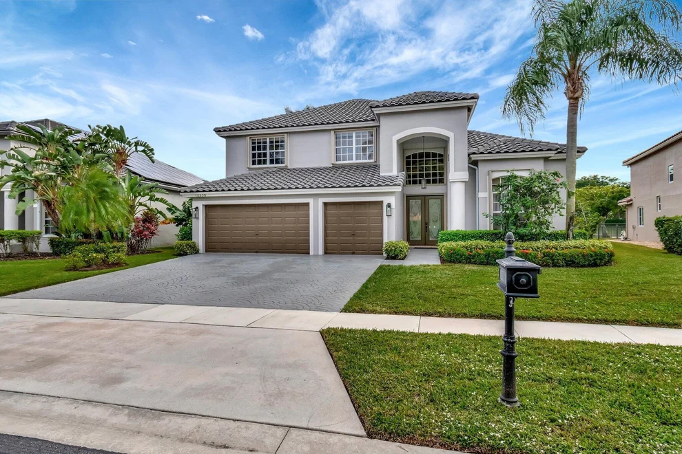Unit for sale at 12338 N Melrose Way, Boca Raton, FL 33428