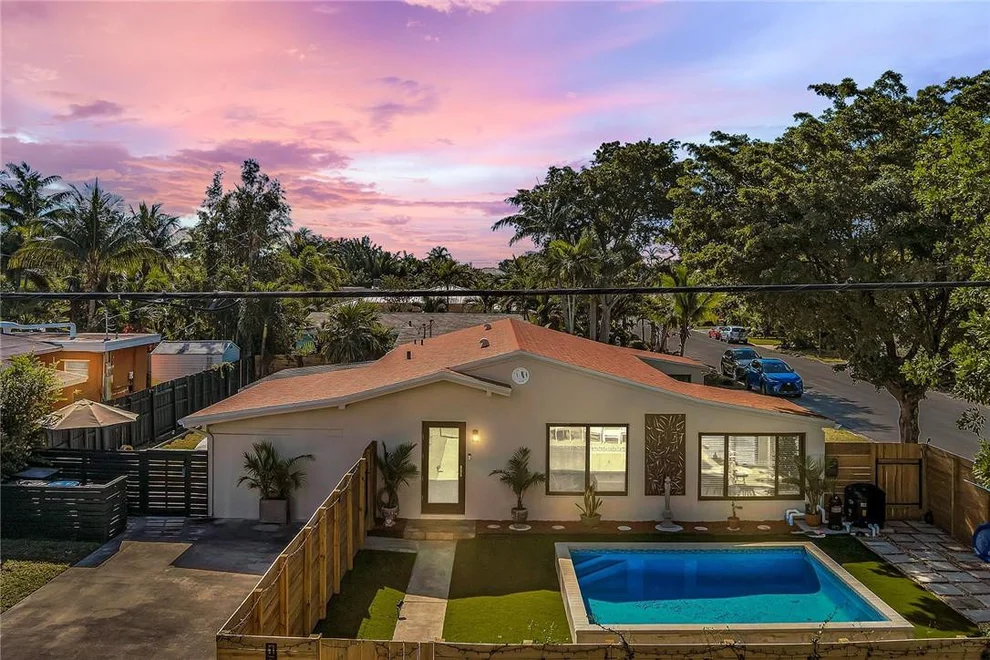 Unit for sale at 1724 NE 17th Street, Fort Lauderdale, FL 33305
