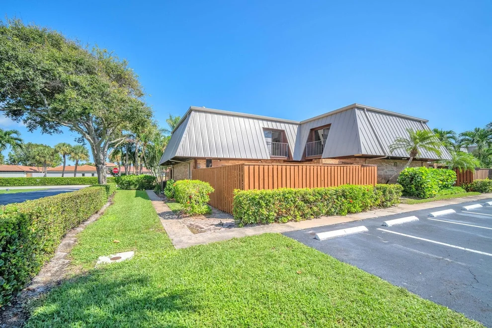 Unit for sale at 1420 Ocean Way, Jupiter, FL 33477