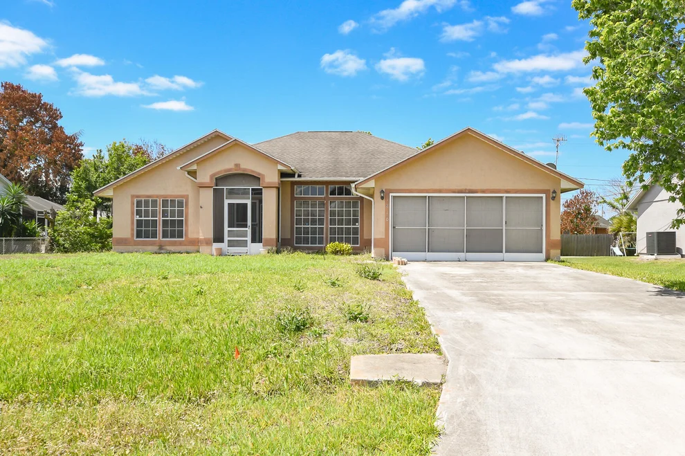 Unit for sale at 1810 SW Mcallister Lane, Port St Lucie, FL 34953
