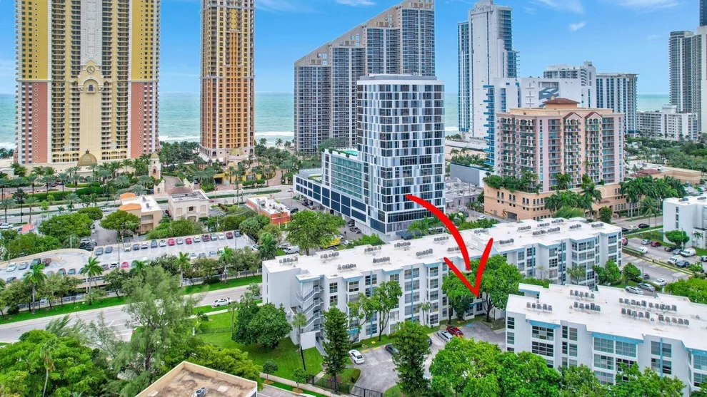 Unit for sale at 17620 E Atlantic Boulevard, Sunny Isles Beach, FL 33160
