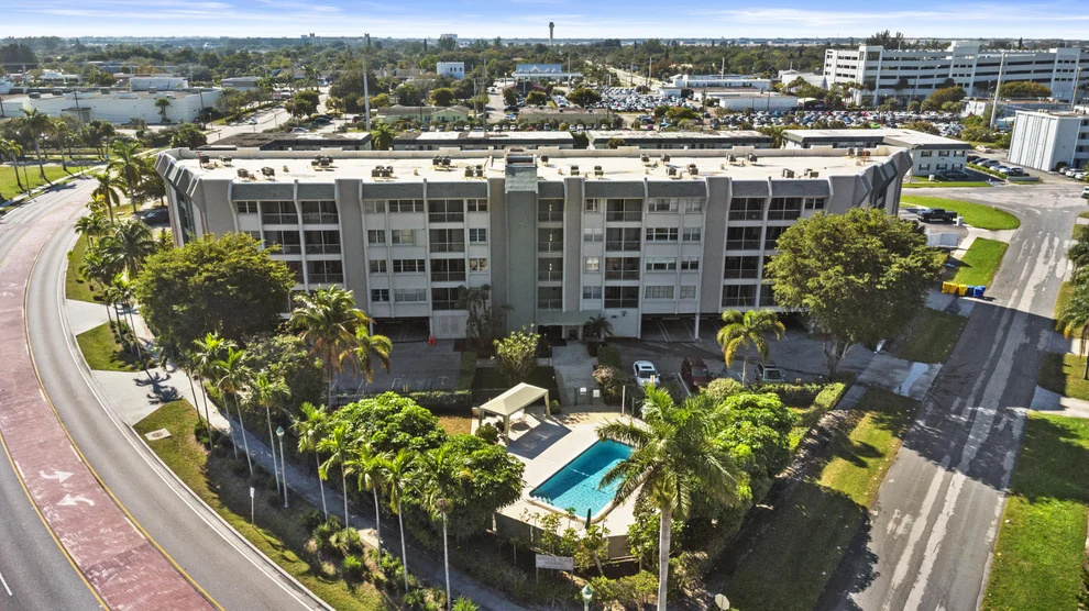 Unit for sale at 505 Spencer Drive, West Palm Beach, FL 33409