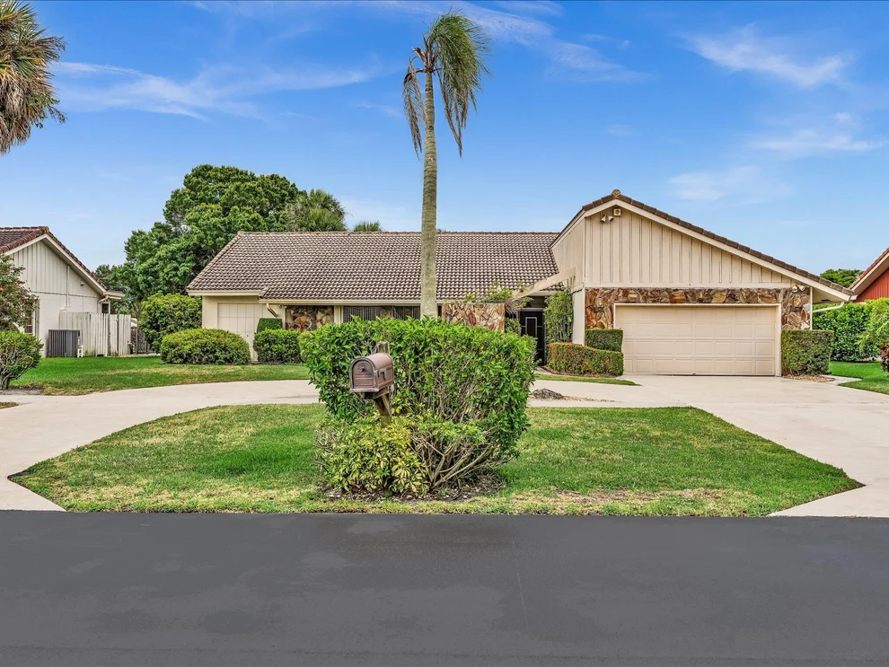 Unit for sale at 5302 Piping Rock Drive, Boynton Beach, FL 33437