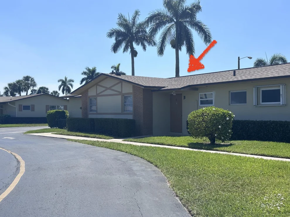 Unit for sale at 2842 Crosley Drive W, West Palm Beach, FL 33415