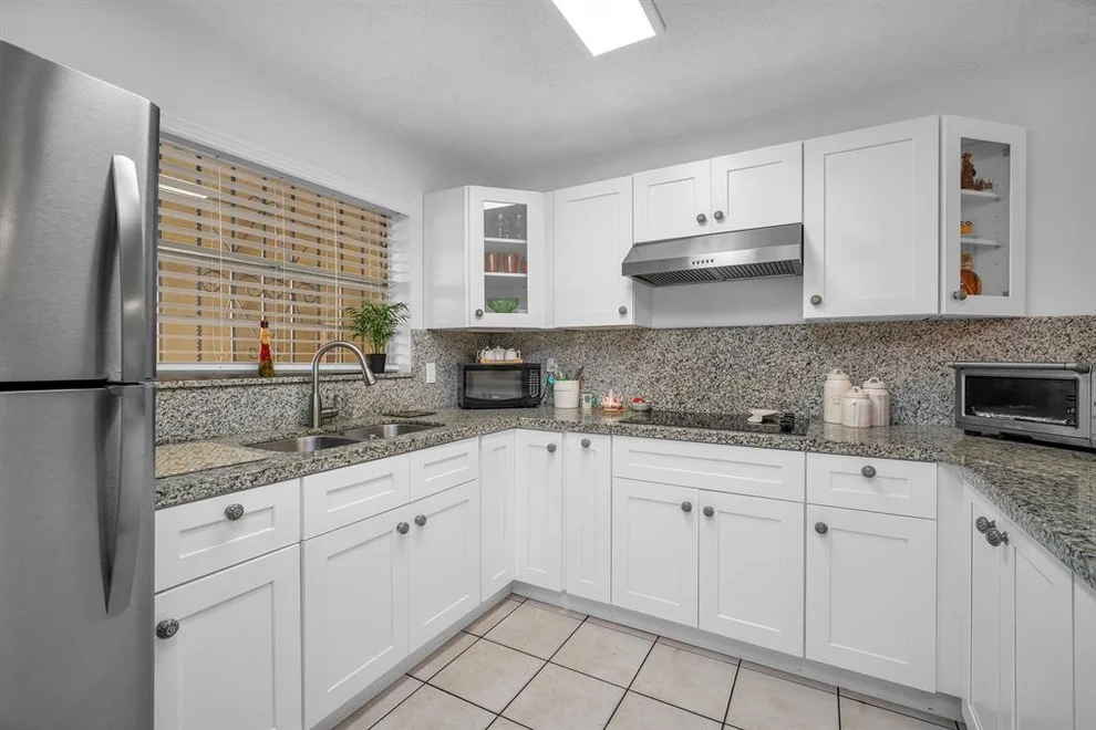 Unit for sale at 6625 W 4th Avenue, Hialeah, FL 33012