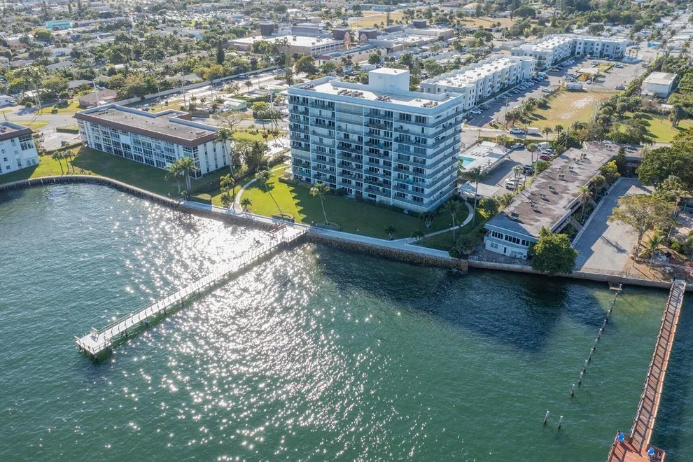Unit for sale at 3040 Lake Shore Drive, Riviera Beach, FL 33404