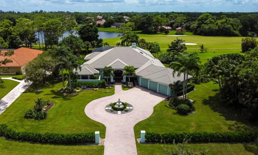 Unit for sale at 8894 Marlamoor Lane, Palm Beach Gardens, FL 33412