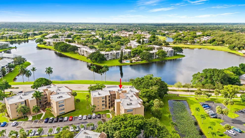 Unit for sale at 9440 Tangerine Place, Davie, FL 33324