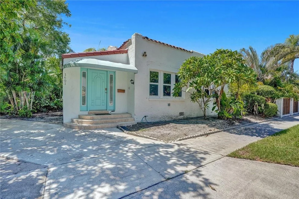 Unit for sale at 1601 Washington Street, Hollywood, FL 33020