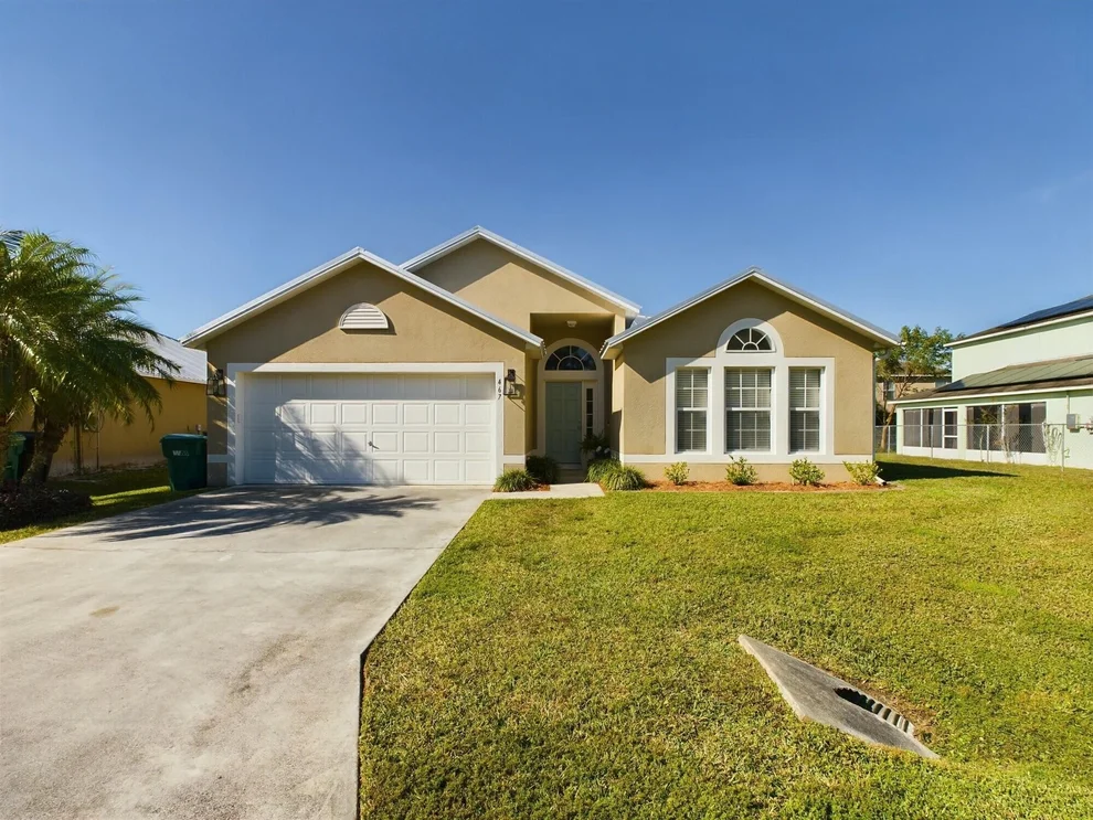 Unit for sale at 467 SE 38th Avenue, Okeechobee, FL 34974