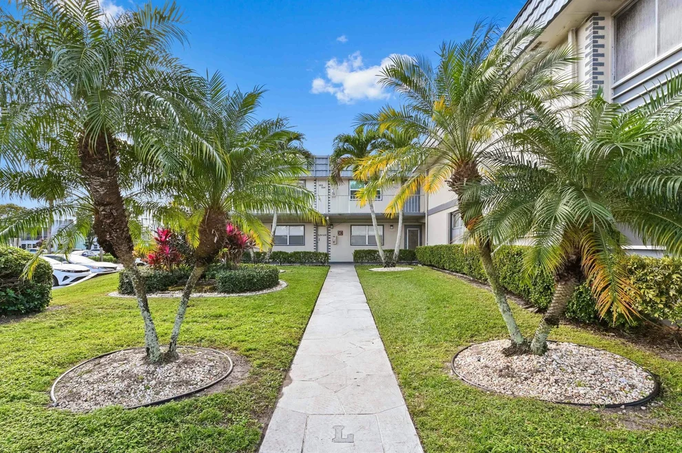 Unit for sale at 553 Brittany L, Delray Beach, FL 33446