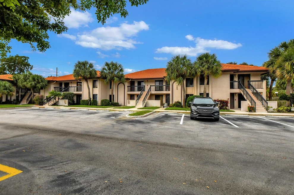 Unit for sale at 400 Club Circle, Boca Raton, FL 33487