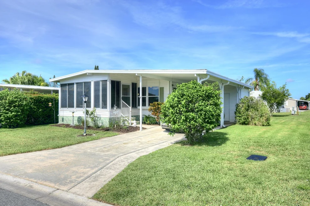 Unit for sale at 912 Oriole Circle, Barefoot Bay, FL 32976