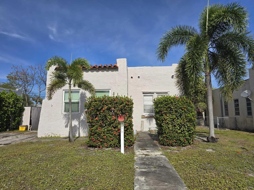 Unit for sale at 717 Selkirk Street, West Palm Beach, FL 33405