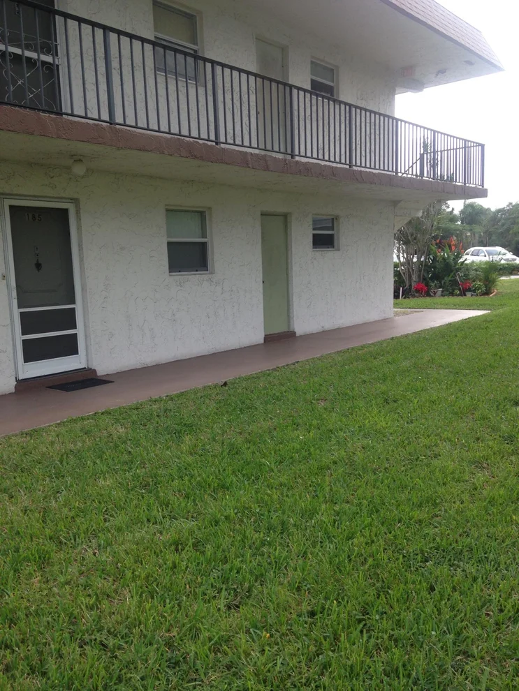 Unit for sale at 702 Lori Drive, Palm Springs, FL 33461