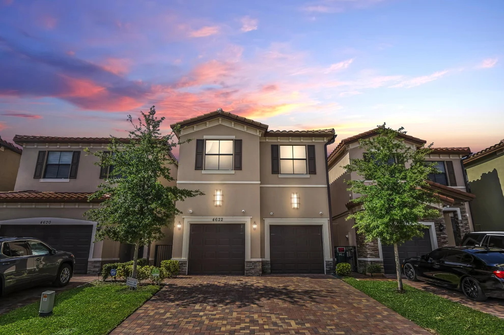 Unit for sale at 4622 NW 59th Street, Tamarac, FL 33319