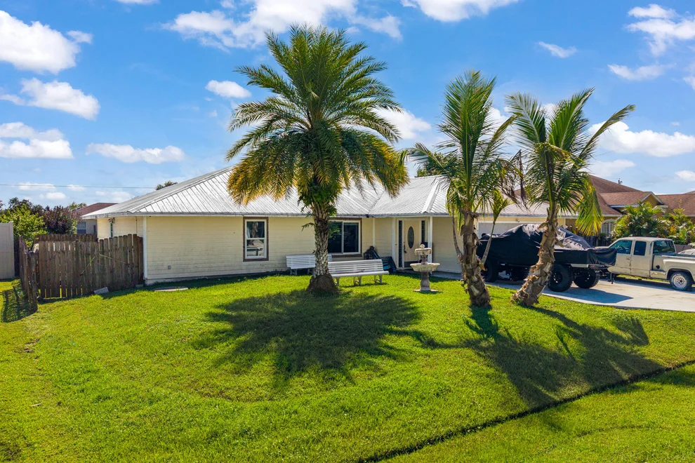 Unit for sale at 426 SW SEAFLOWER Terrace, Port St Lucie, FL 34984