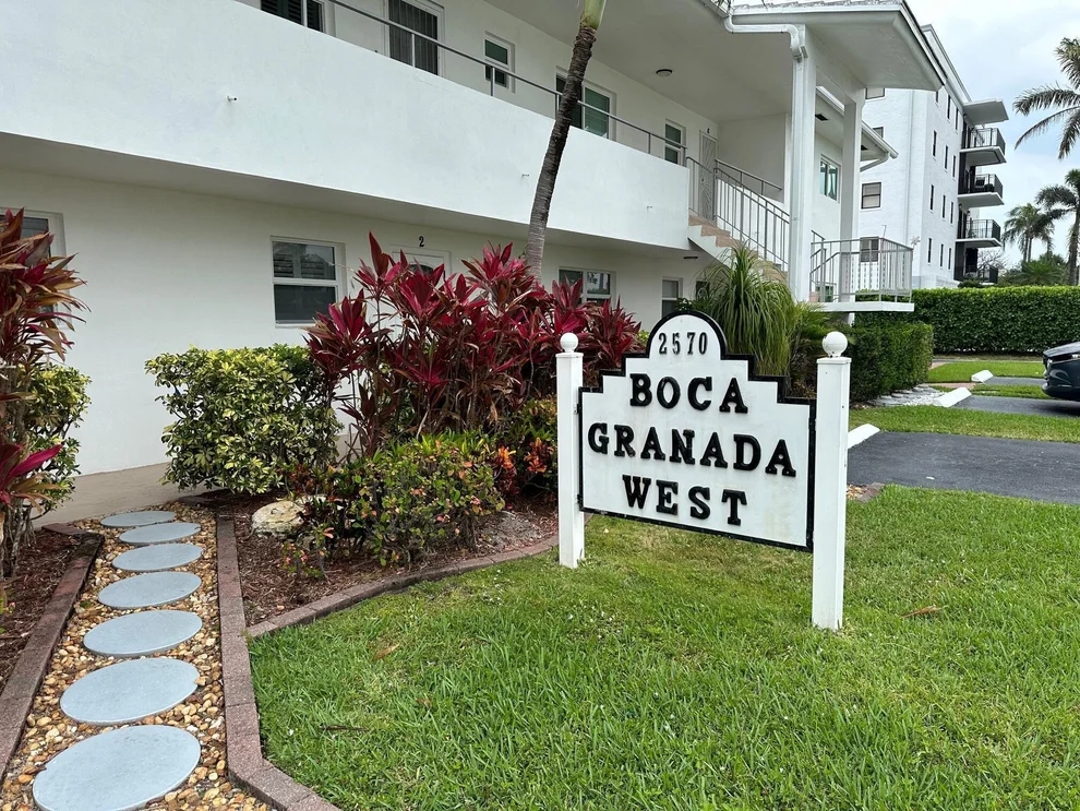 Unit for sale at 2570 Banyan Road, Boca Raton, FL 33432