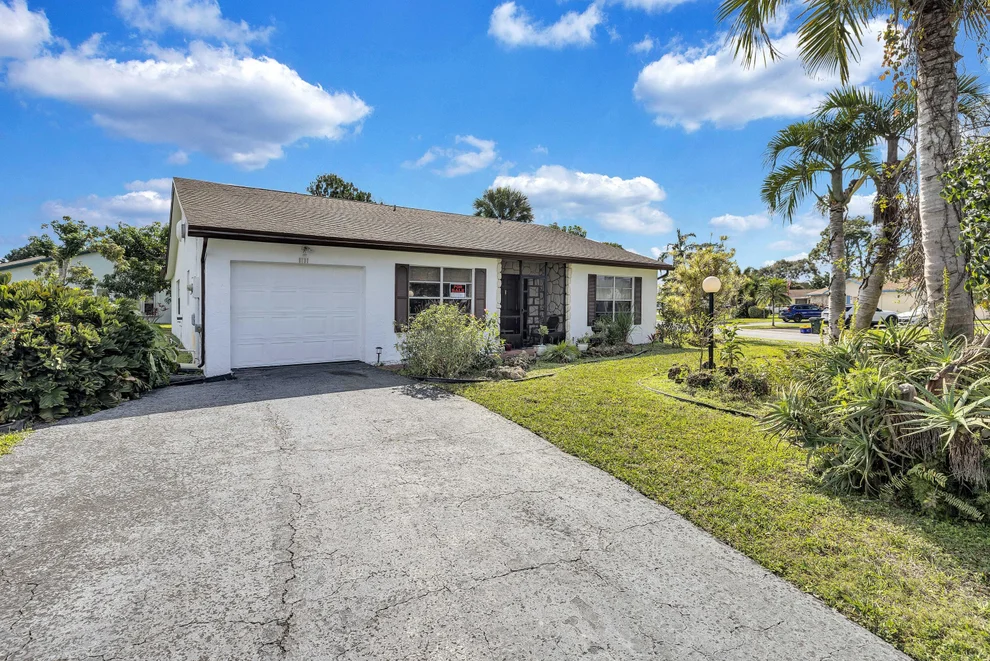 Unit for sale at 6137 Rainbow Circle, Greenacres, FL 33463