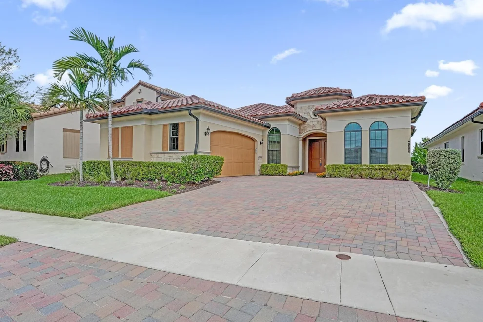 Unit for sale at 12855 Bayside Court, Parkland, FL 33076