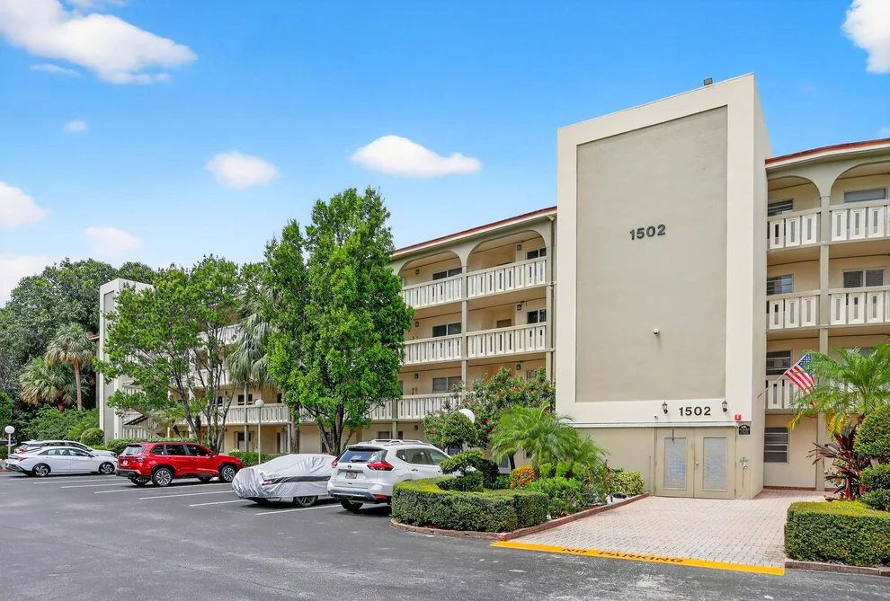 Unit for sale at 1502 Cayman Way, Coconut Creek, FL 33066