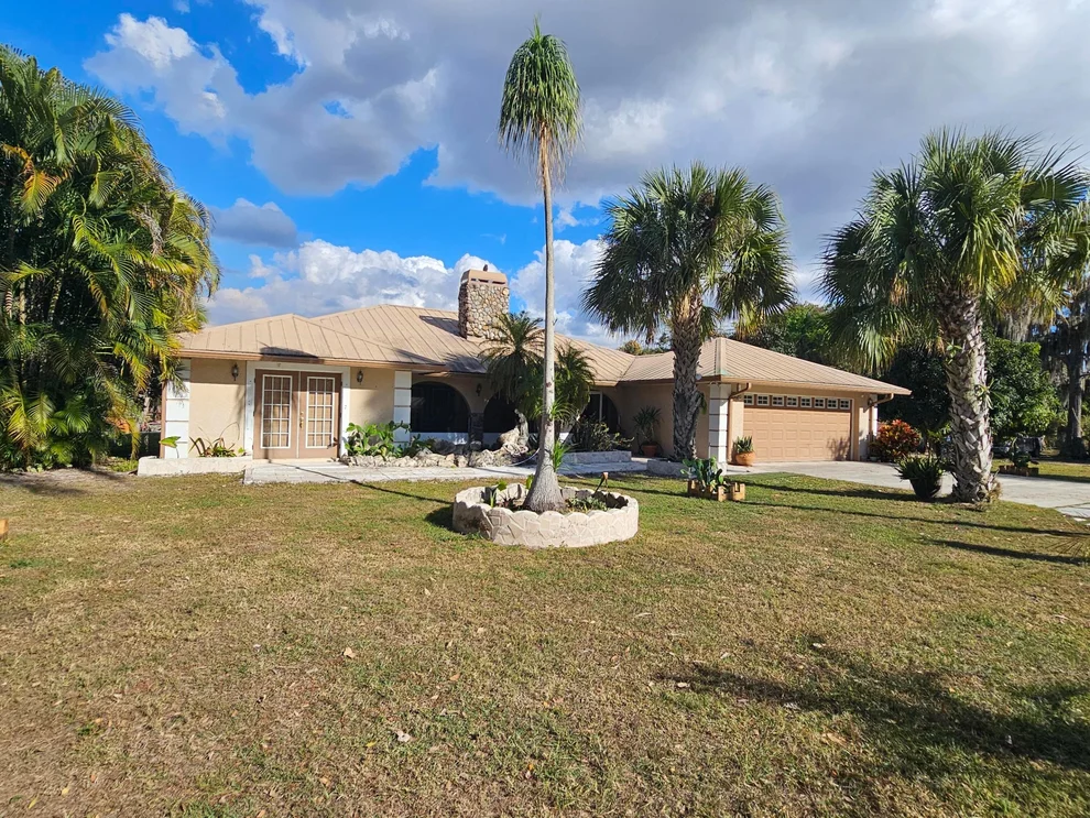 Unit for sale at 12963 Us Hwy 441 SE, Okeechobee, FL 34974