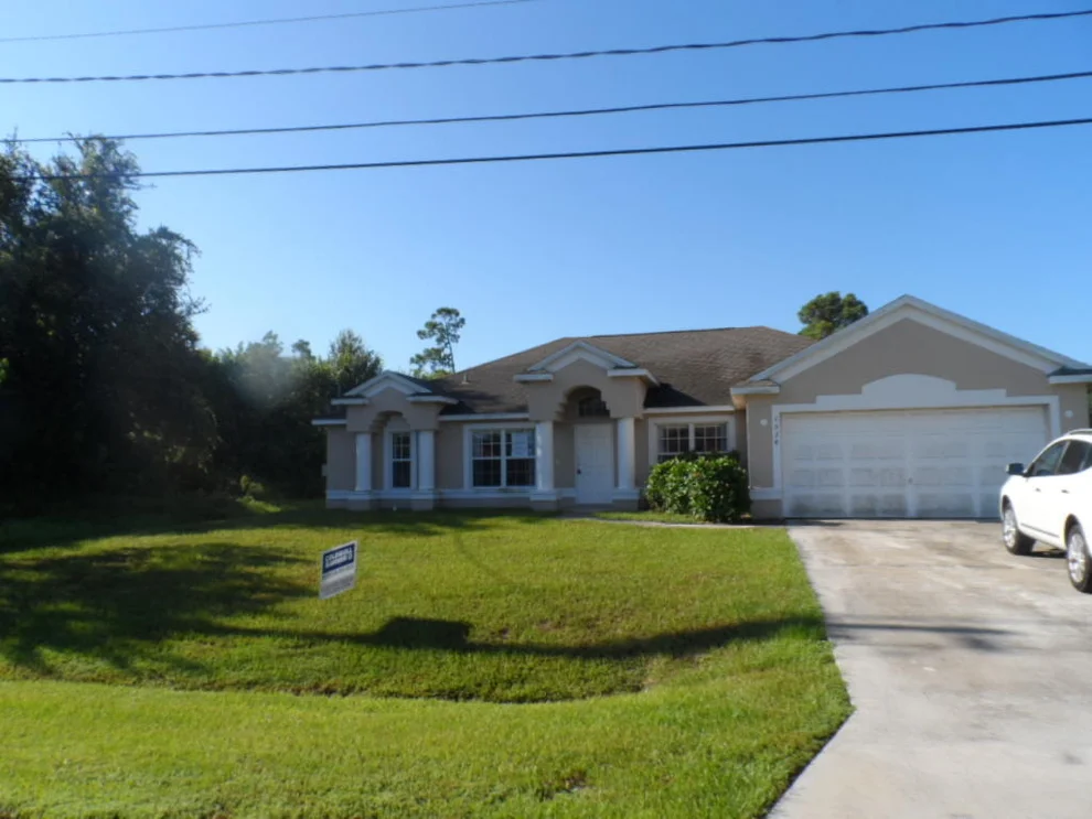 Unit for sale at 1534 SW Bellevue Avenue, Port St Lucie, FL 34953