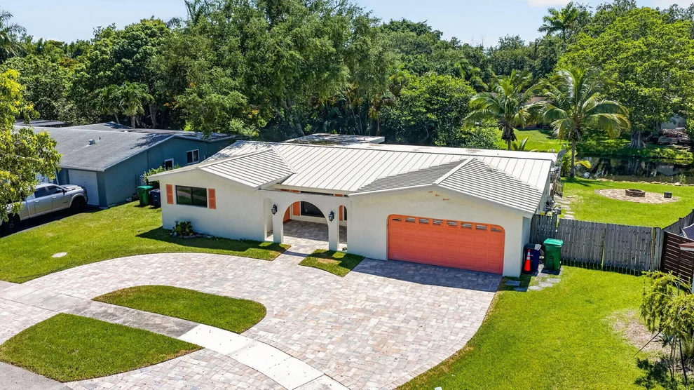 Unit for sale at 5411 SW 94th Avenue, Cooper City, FL 33328