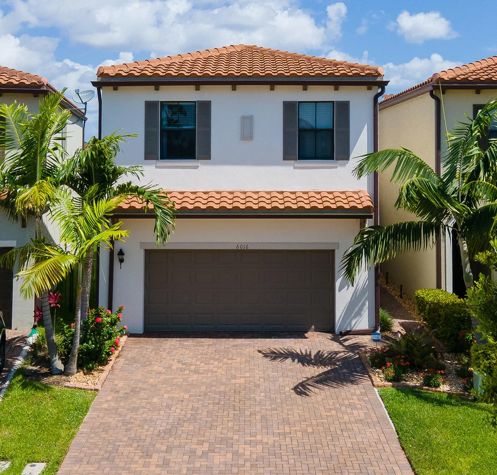 Unit for sale at 6016 Pine Tree Way, Riviera Beach, FL 33410