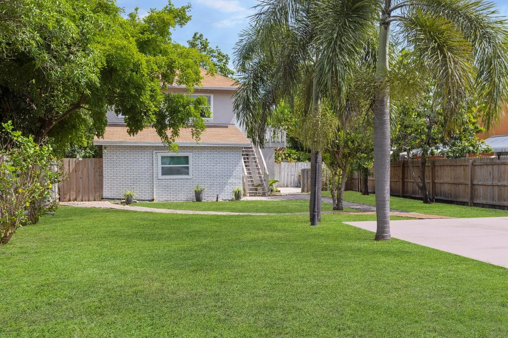 Unit for sale at 425 El Prado, West Palm Beach, FL 33405