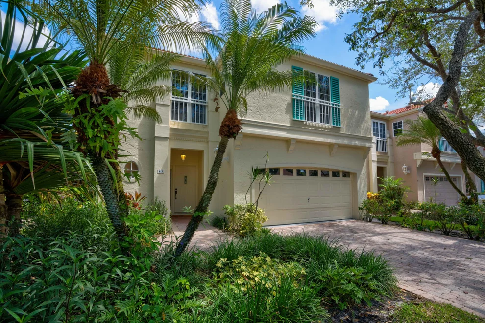Unit for sale at 83 Via Verona, Palm Beach Gardens, FL 33418