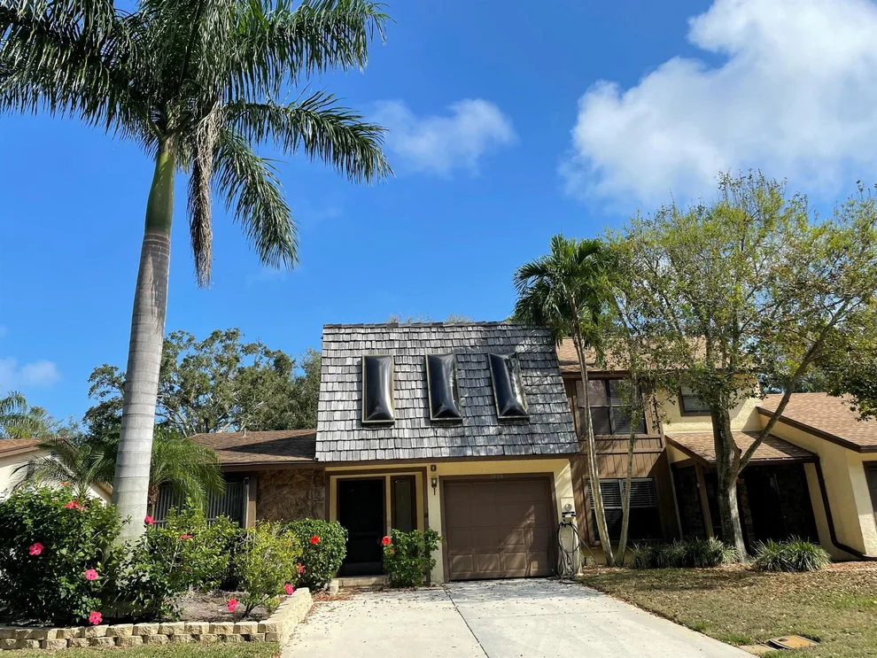 Unit for sale at 1094 Raintree Court, Palm Beach Gardens, FL 33410