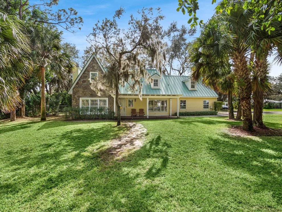 Unit for sale at 865 SW Magnolia Bluff Drive, Palm City, FL 34990