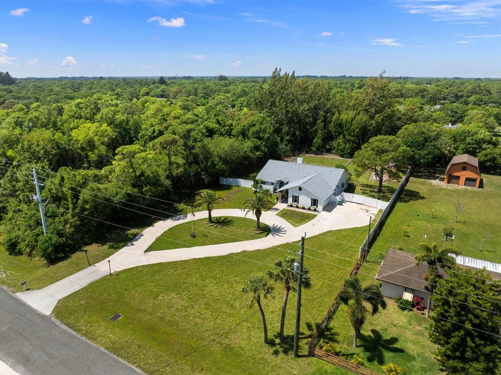 Unit for sale at 5115 Silver Oak Drive, Fort Pierce, FL 34982