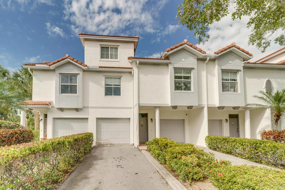 Unit for sale at 2046 Alta Meadows Lane, Delray Beach, FL 33444