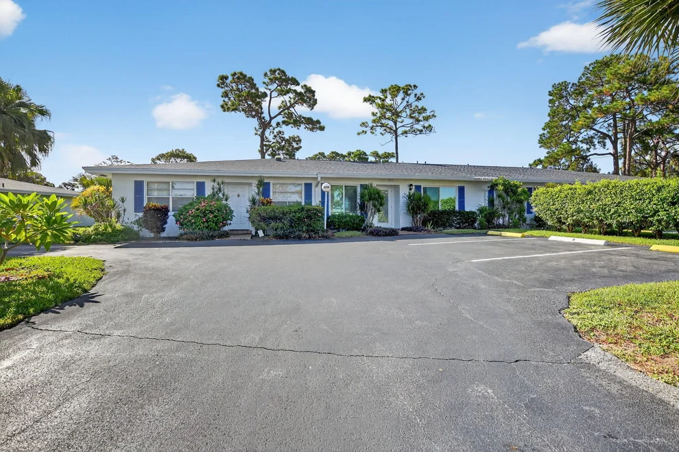 Unit for sale at 5264 Privet Place, Delray Beach, FL 33484