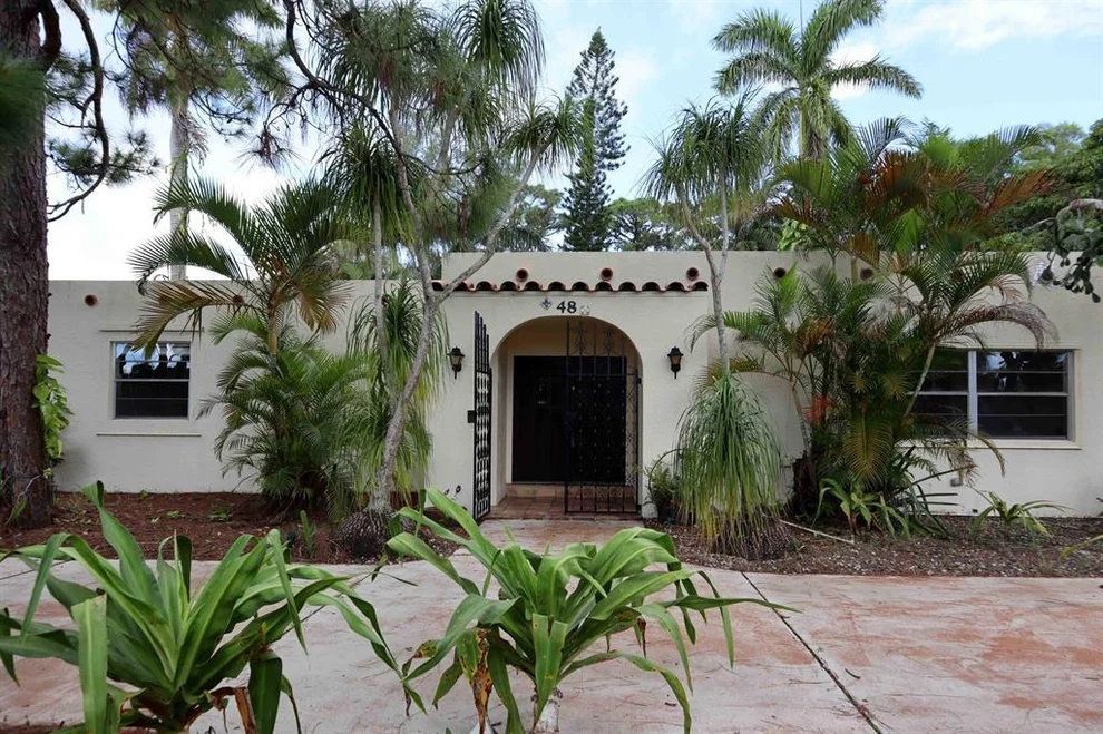Unit for sale at 48 Cleveland Road, Lake Worth, FL 33467