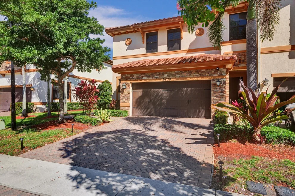 Unit for sale at 9579 Town Parc Circle, Parkland, FL 33076